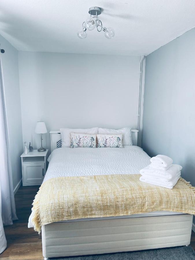 Small Doble, Shared House Filton Dış mekan fotoğraf